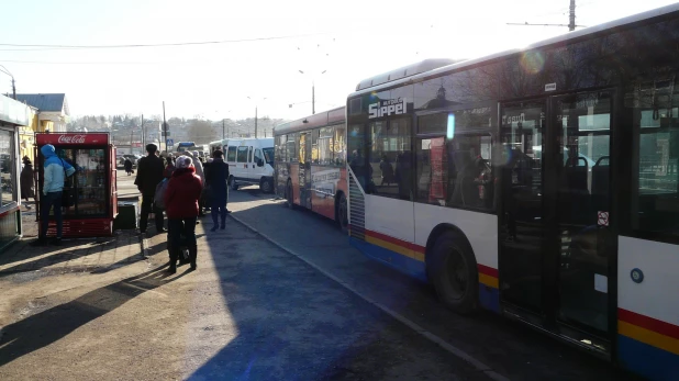 Авария на пл. Спартака в Барнауле. 5 ноября.