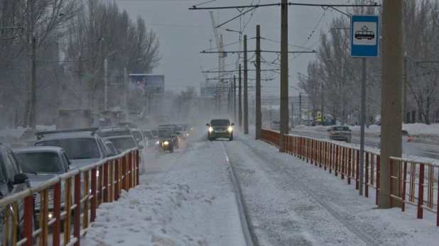 Автомобили в Барнауле. Зима.