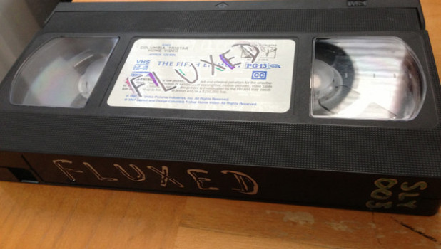 Подписанная давно видеокассета, которую уже ни на чем не посмотришь.