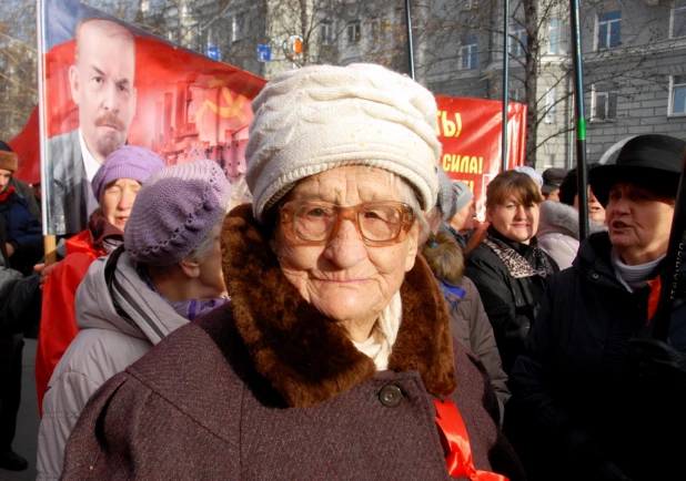 Шествие и митинг коммунистов 7 ноября 2015 года.