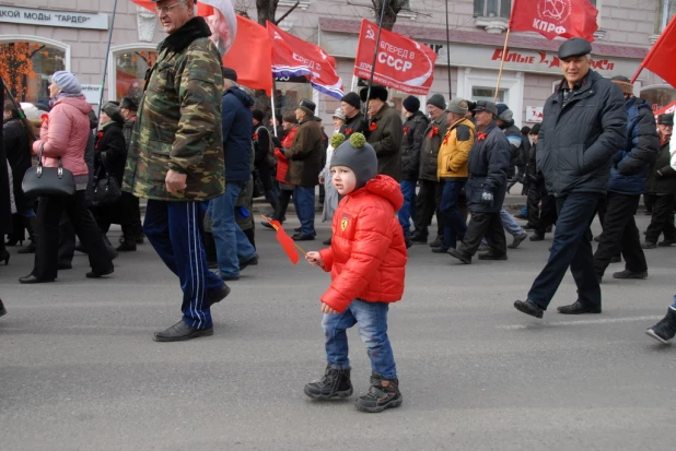 Шествие и митинг коммунистов 7 ноября 2015 года.