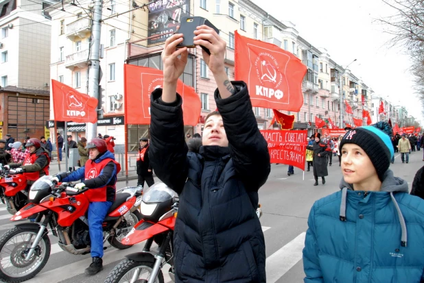 Шествие и митинг коммунистов 7 ноября 2015 года.