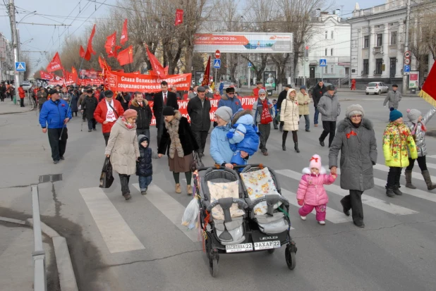 Шествие и митинг коммунистов 7 ноября 2015 года.