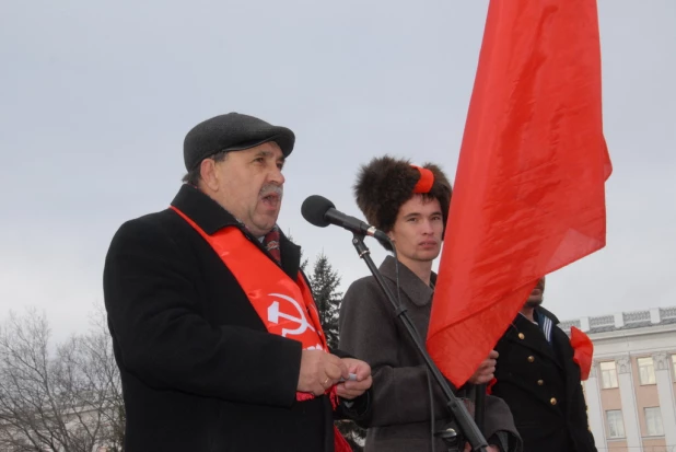 Шествие и митинг коммунистов 7 ноября 2015 года.