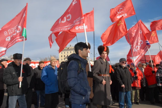 Шествие и митинг коммунистов 7 ноября 2015 года.