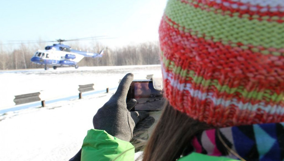 Барнаульским детям показали, как работает полицейская авиация