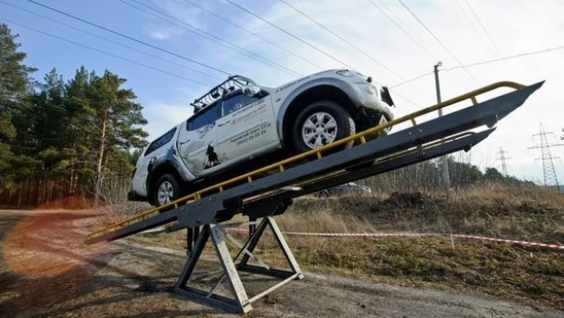 Приглашаем пройти экстремальный тест-драйв Mitsubishi от Автоцентра АНТ.