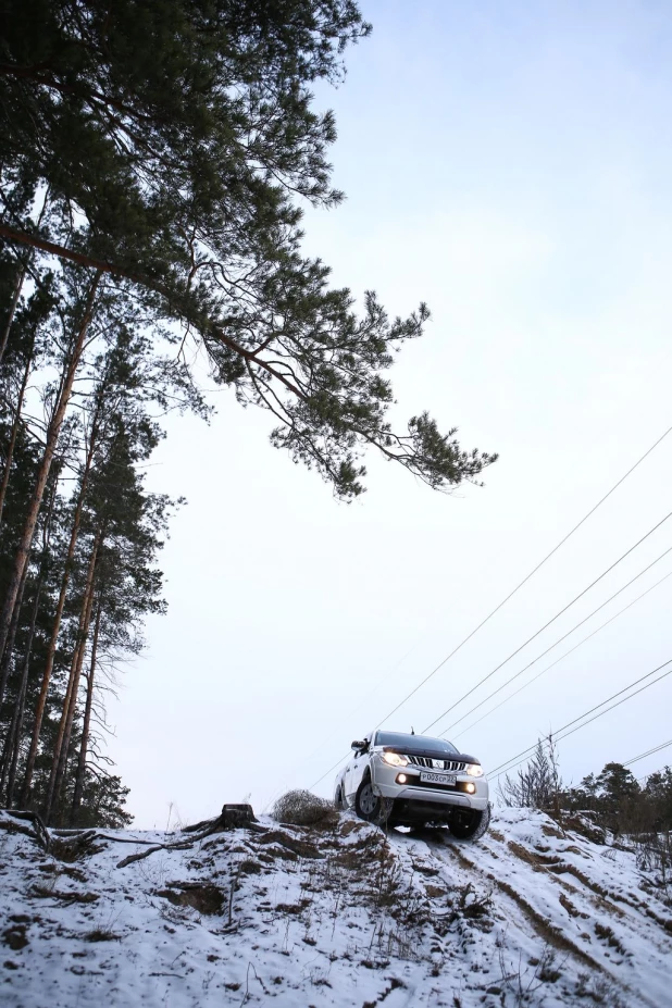 Автоцентр АНТ и Mitsubishi дали бой алтайской зиме