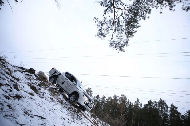 Автоцентр АНТ и Mitsubishi дали бой алтайской зиме