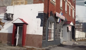 В Барнауле продают часть старинного "Небоскреба".