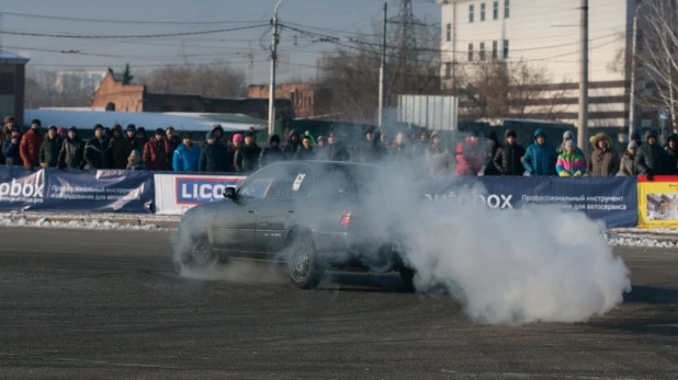 Автогонки на Речном вокзале.