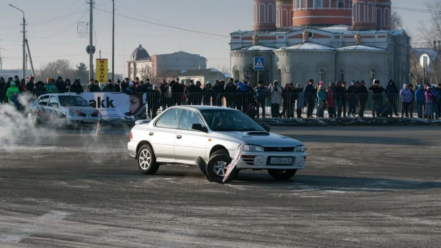 Автогонки на Речном вокзале.