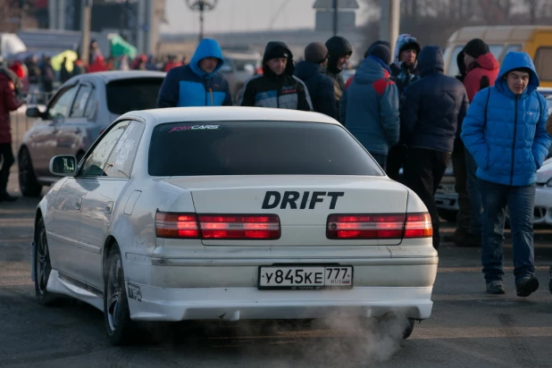 Автогонки на Речном вокзале.