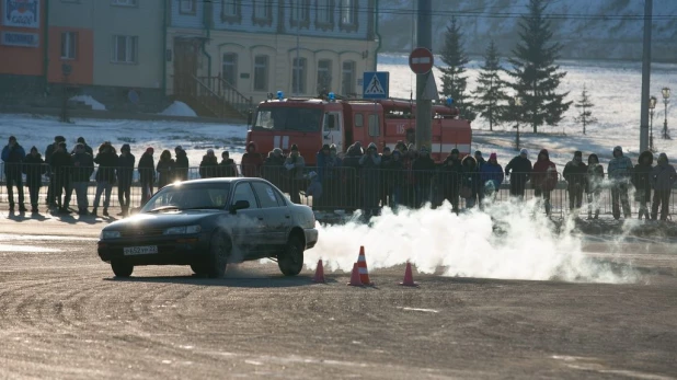 Автогонки на Речном вокзале.