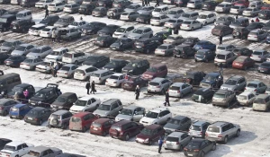 Автомобили.