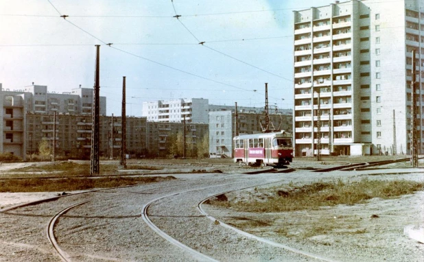 Улица Малахова - улица 50 лет СССР, 1985 год. Фото из архива МУП "Горэлектротранс".