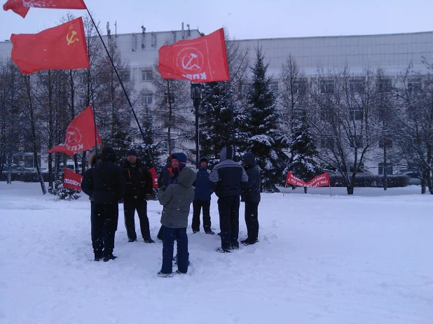 Митинг против "Платона" в Барнауле.