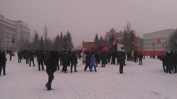 Митинг против "Платона" в Барнауле.