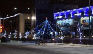 Барнаул украшают к Новому году.