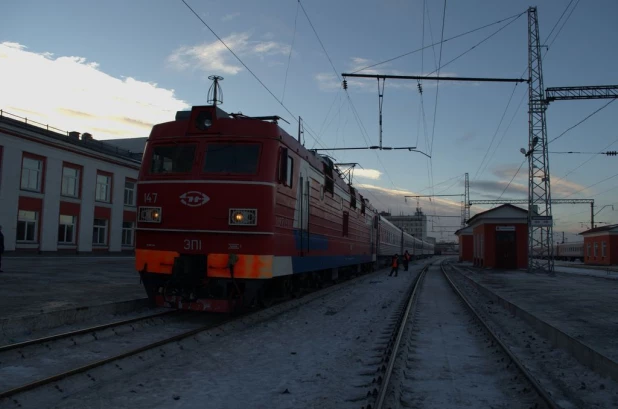 Запуск скорого поезда Барнаул - Новосибирск.