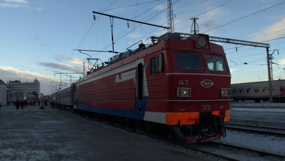 Запуск скорого поезда Барнаул - Новосибирск.