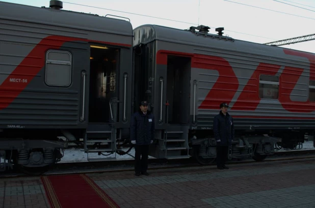 Запуск скорого поезда Барнаул - Новосибирск.