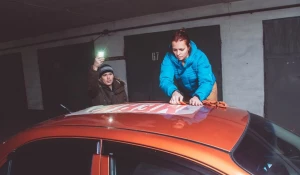 Барнаулец сделал предложение своей девушке.