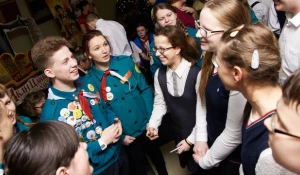 Школьники Алтайского края и Омска представили уникальный проект для незрячих сверстников.