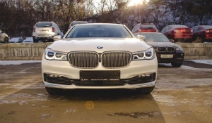 BMW 7 серии 2016 модельного года