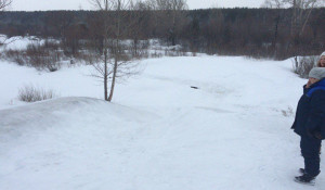 Ледяная горка в поселке Кирова.