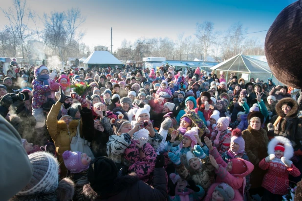 В Барнауле состоялась свадьба макак.