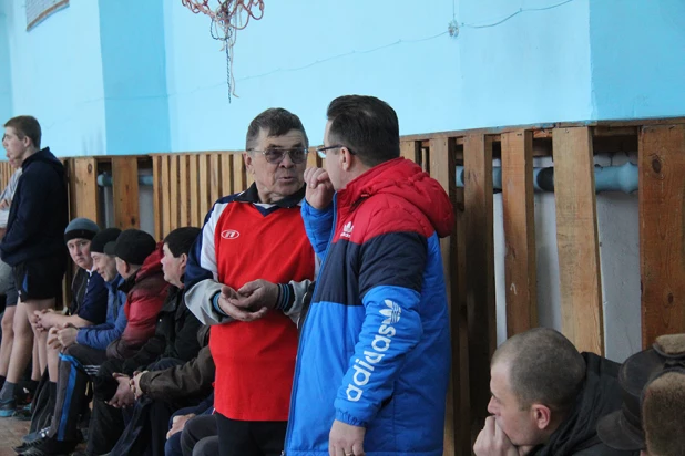 Соревнования по городошному спорту в Родинском районе.