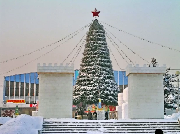 Главная ёлка Барнаула и ледовый городок