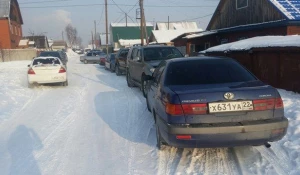 "Парковка" в районе барнаульской мечети.