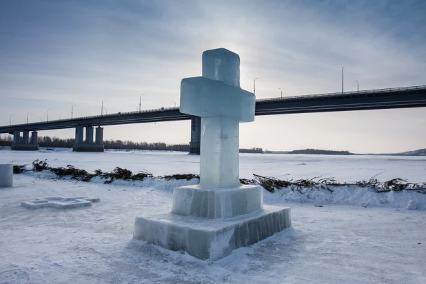 Крещенский городок на речном вокзале.