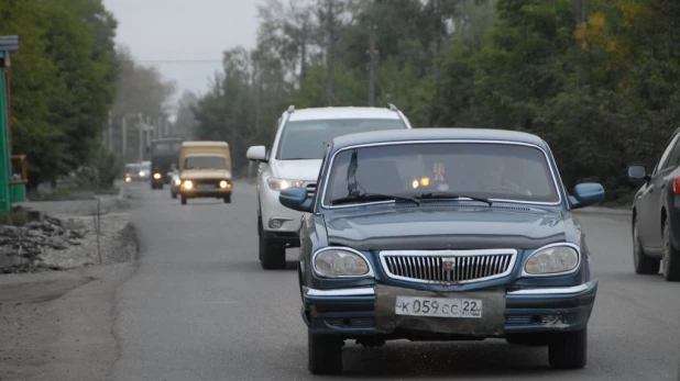 Автомобили в Барнауле.