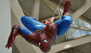 "Человек-паук".