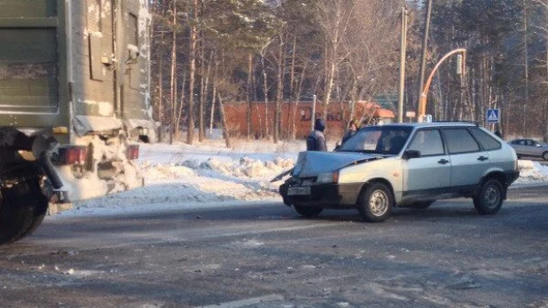 ДТП в районе шоссе Ленточный Бор.