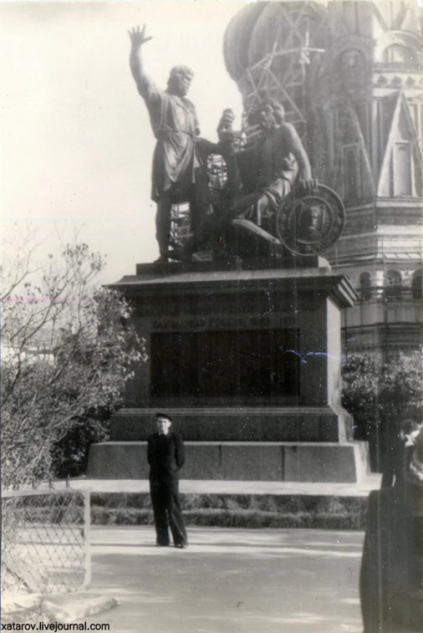 Фотографии СССР , найденные на свалке в деревне Тимашево Калужской области/