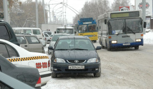 Автомобили в Барнауле.