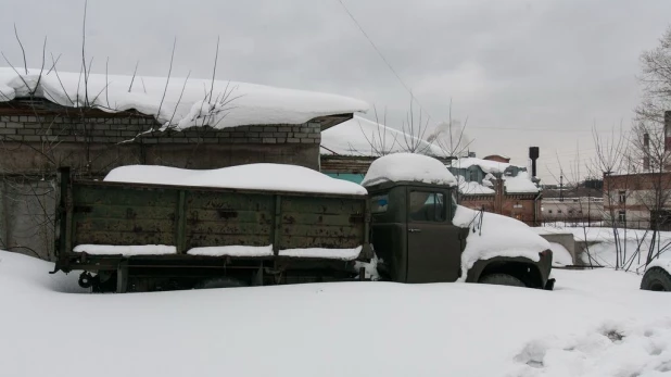 Разруха на Барнаульском дрожжевом заводе.