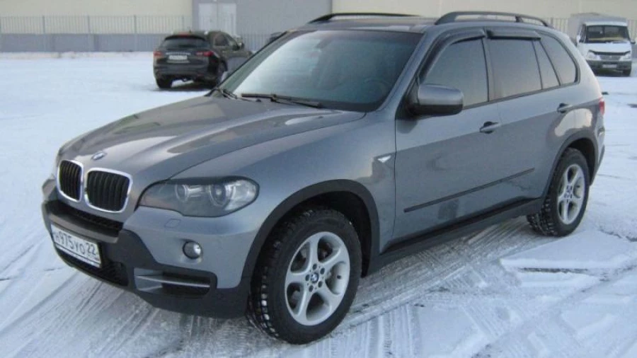 BMW X5.