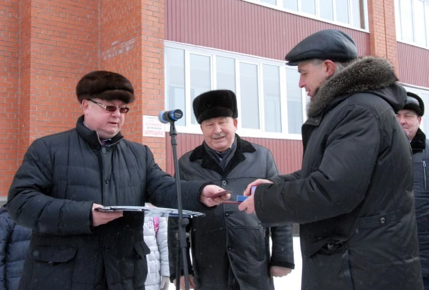 Сергей Степашин открыл в Барнауле первый в Сибири дом образцового содержания.