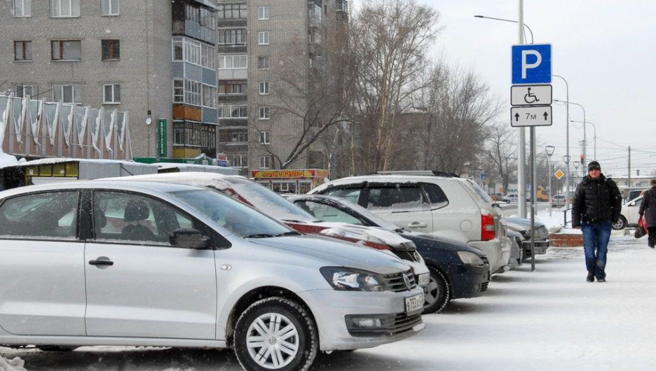 Машина депутата Барнаула. Тумба парковка Барнаул. Администрация города Барнаула стоянки автомобилей. Барнаул стоянка автомобилей цена царь авто. Сайт гибдд барнаул