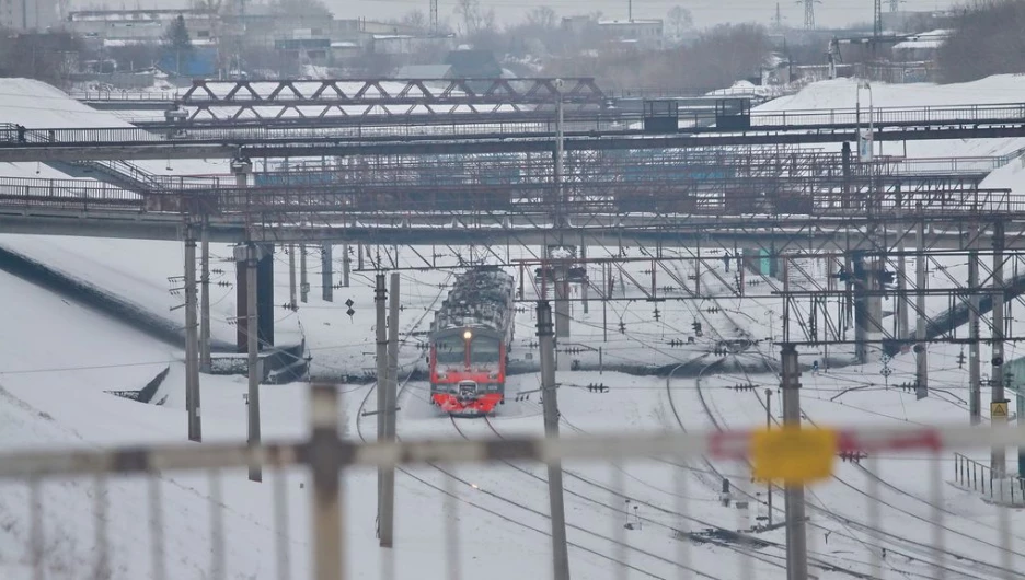 Электричка барнаул заринск. Барнаул-Артышта 2 электропоезд. Барнаул Заринск станции. Заринск Алтайский поезд. Электричка Алтайская Заринск.