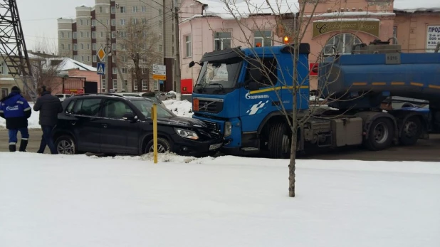 ДТП на Комсомольском.