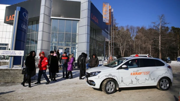 В Автоцентре АНТ стартовали продажи компактного городского кроссовера LADA XRAY.