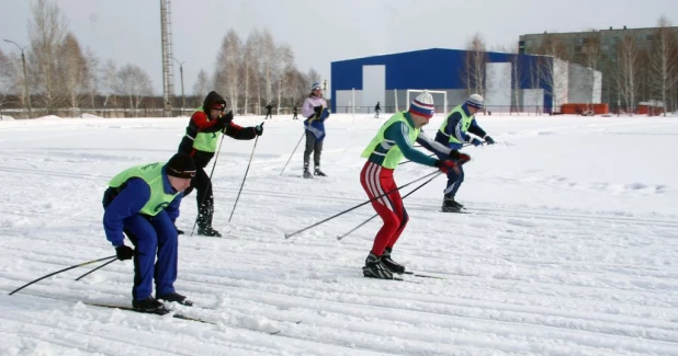 Лыжные гонки.