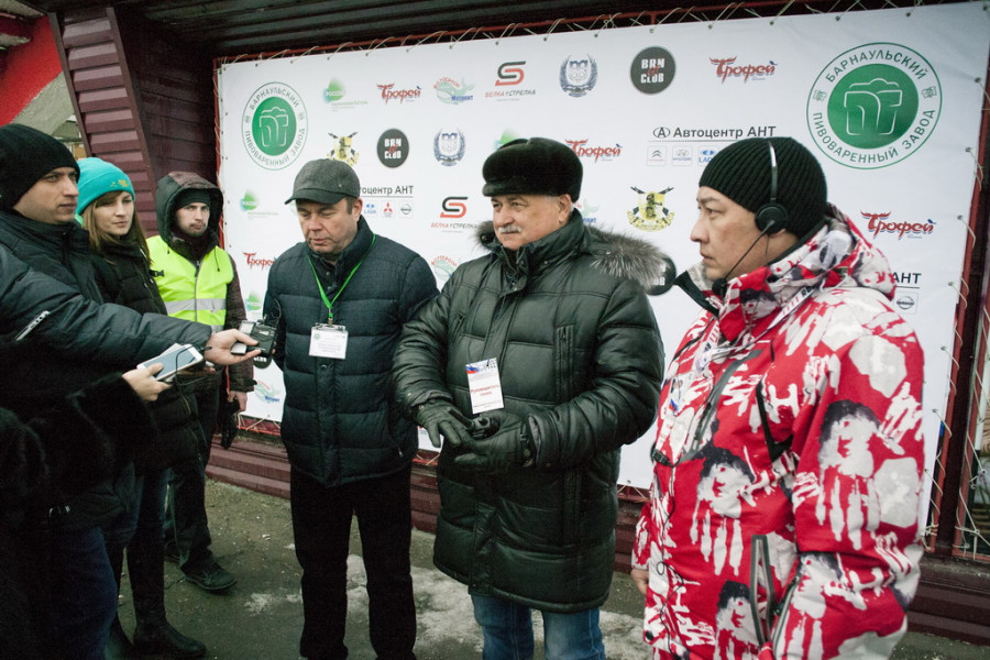 На барнаульском ипподроме прошел V этап кубка Сибири, Урала и Казахстана по зимним трековым гонкам