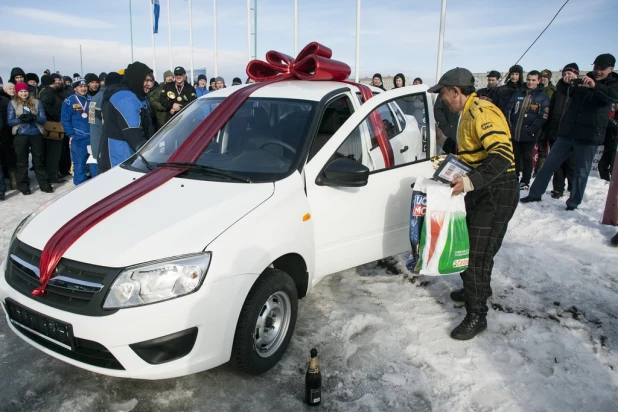 На барнаульском ипподроме прошел V этап кубка Сибири, Урала и Казахстана по зимним трековым гонкам